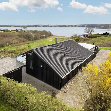 Holiday home Iii *